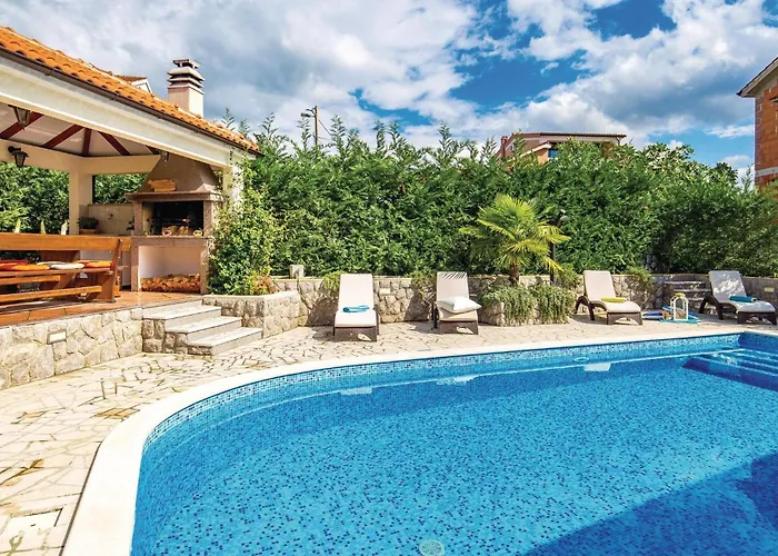 Διαμέρισμα 2 Bedroom Amazing In *