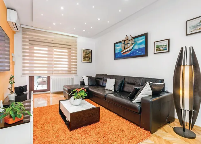 2 Bedroom Amazing In *