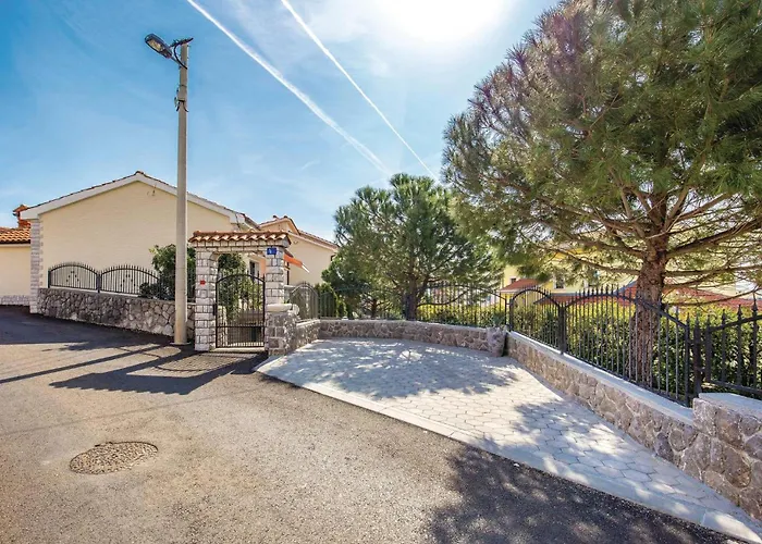 Διαμέρισμα 2 Bedroom Amazing In Ριέκα